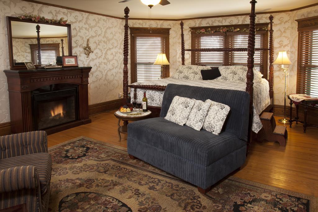 Westby House Inn Экстерьер фото