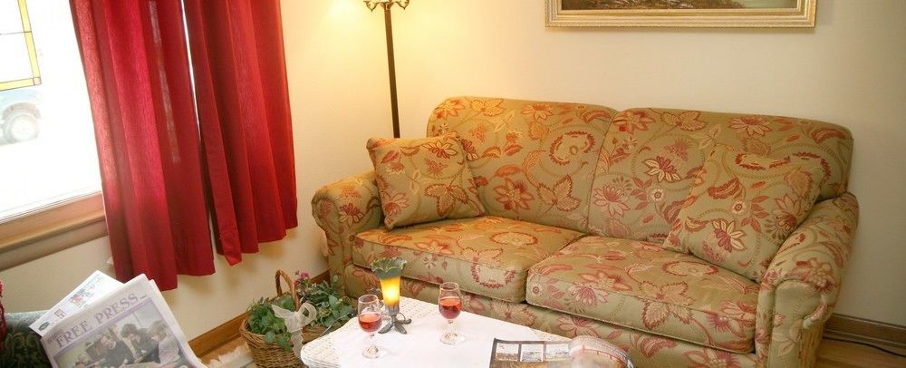 Westby House Inn Экстерьер фото