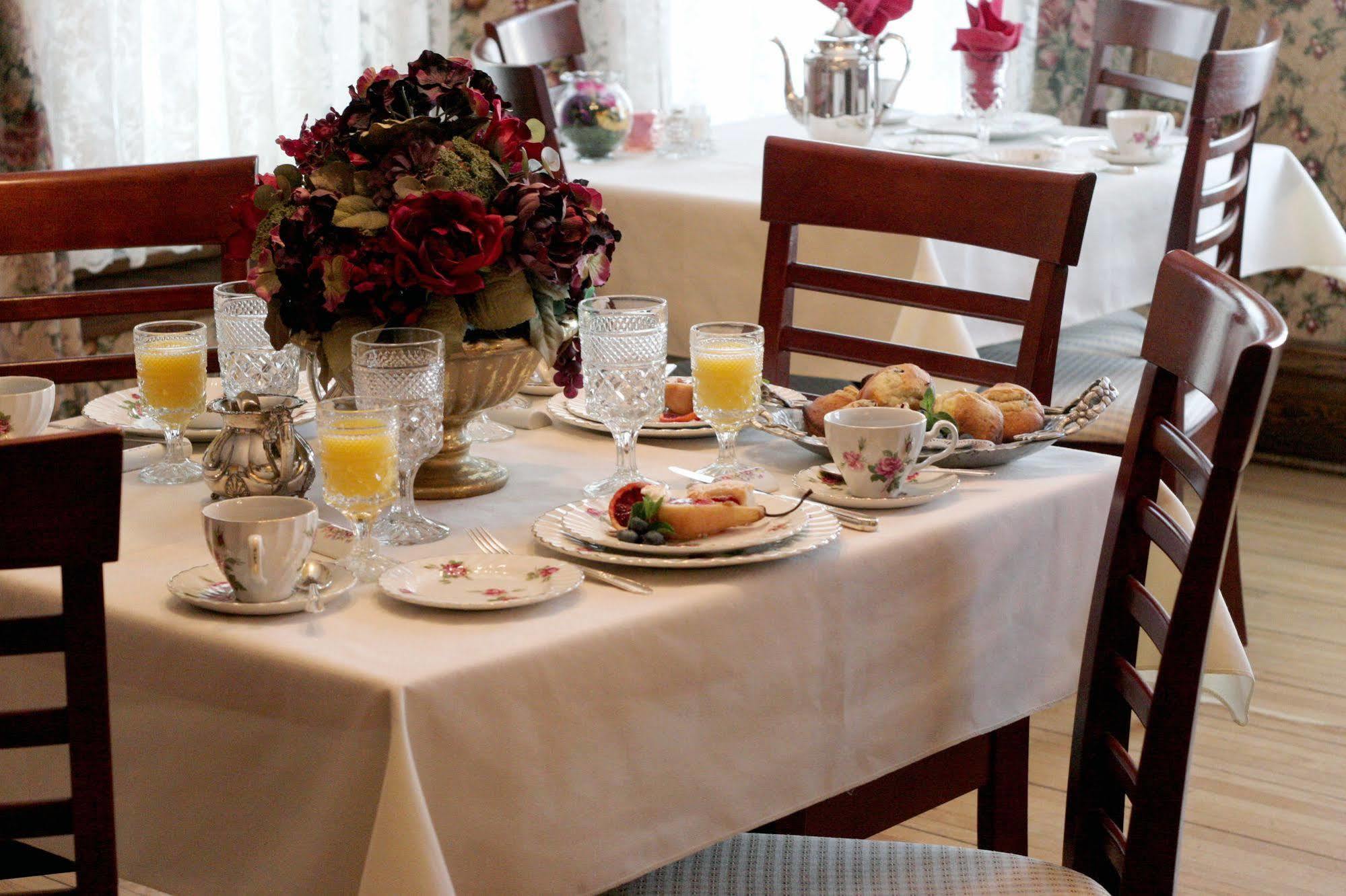 Westby House Inn Экстерьер фото