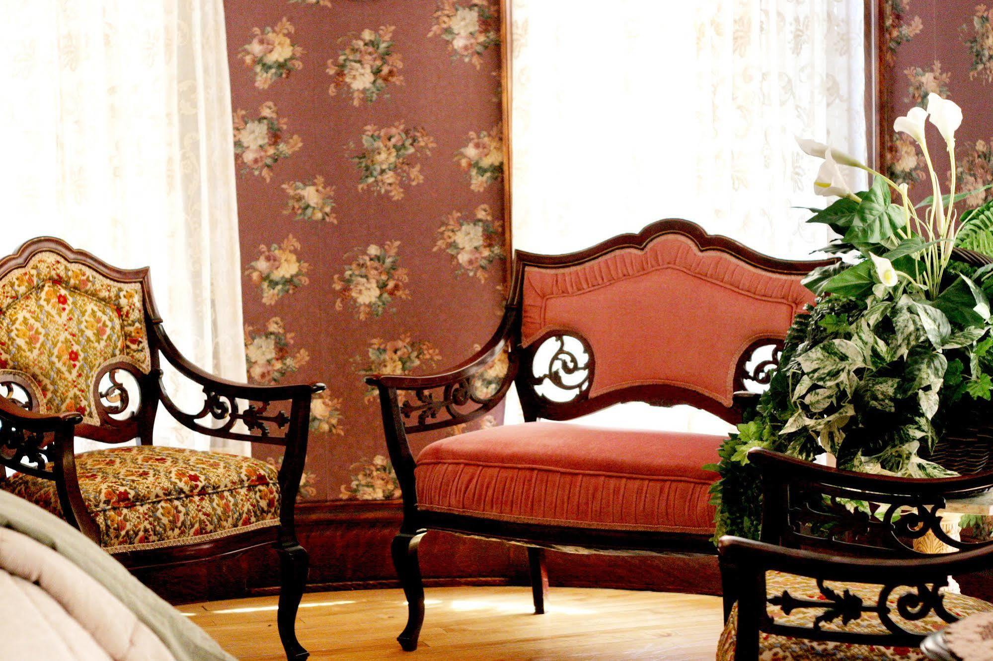 Westby House Inn Экстерьер фото